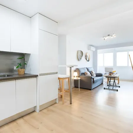 Apartment Wintowinrentals Modern, Fully Equipped And Well Connected In *