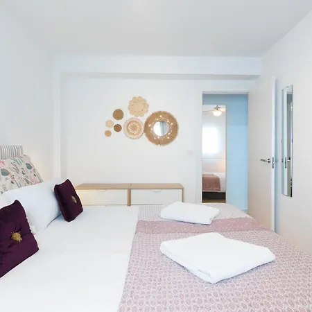 Wintowinrentals Modern, Fully Equipped And Well Connected In *